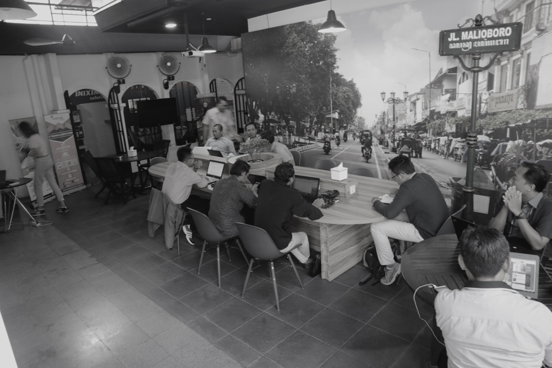 IMG_0660BW Tantangan Live Coding Di Workshop "Kabar Telegram Untuk Si Dia" 1
